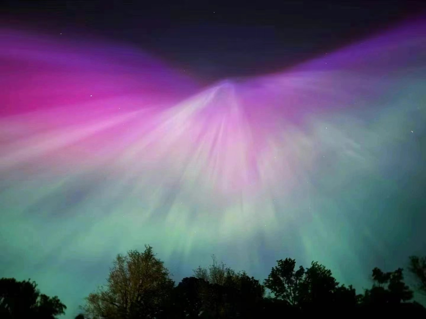 Follow the Aurora